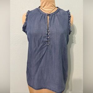 Time & Tru women  Chambray Blue sleeveless blouse ruffles size L